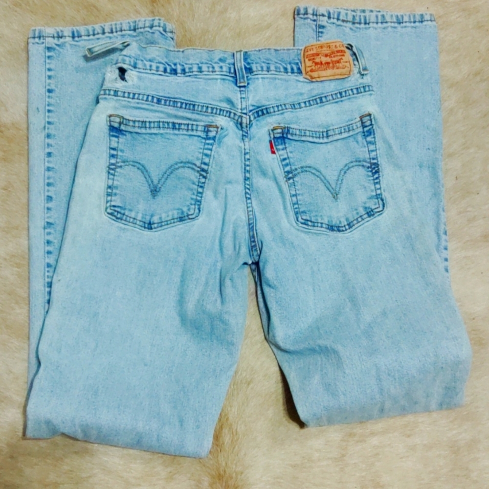 Levi's 550 women's relaxed boot cut size 6 long
